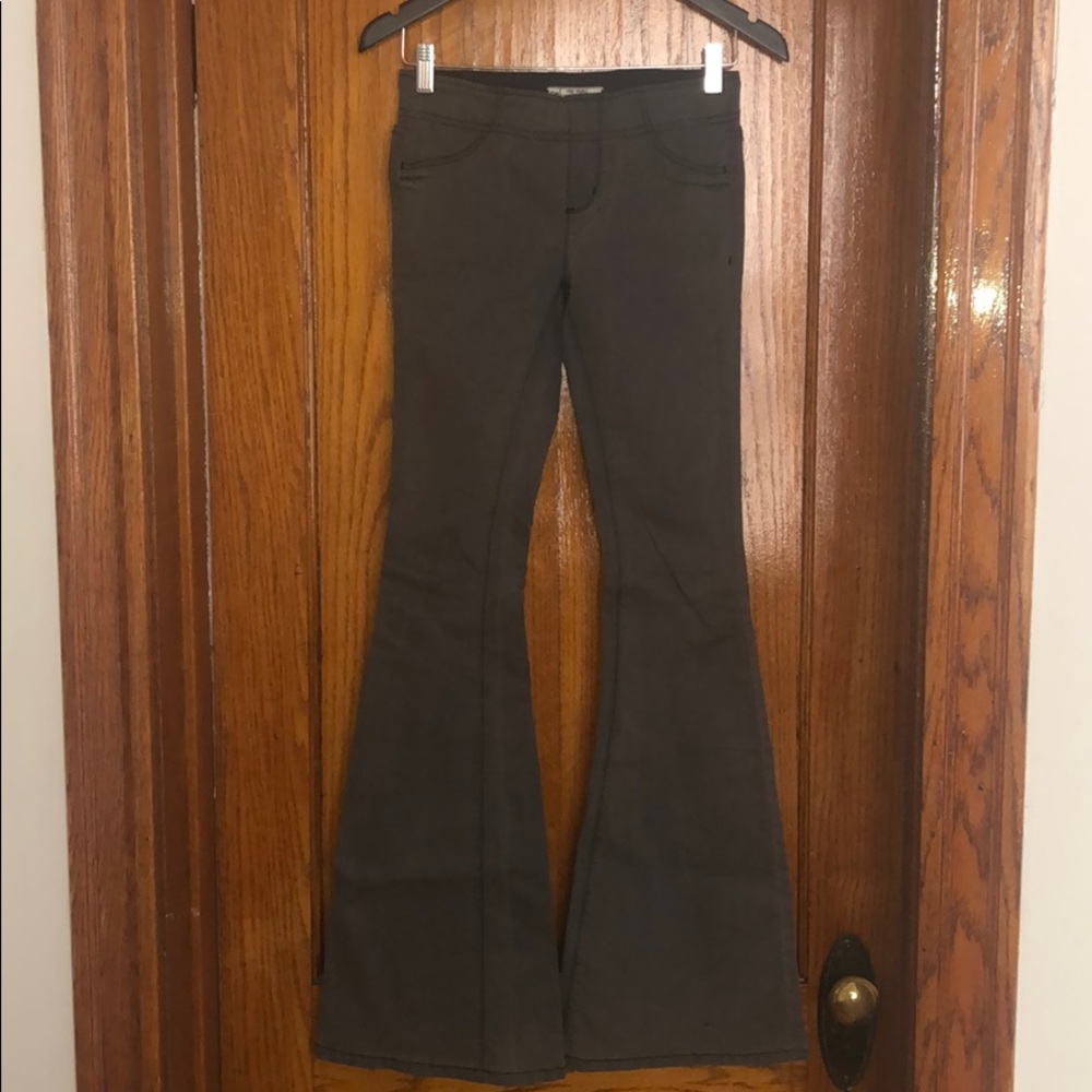 Free People Stretchy Gray Flare Jeans Size 25
